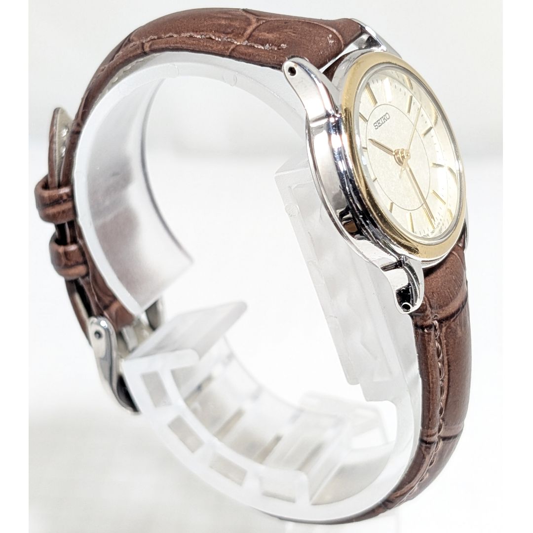 Seiko Analog Quartz Women Battery Replaced Working Item