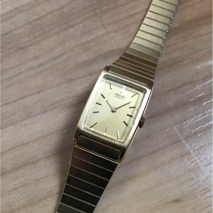 Seiko Analog Quartz Women
