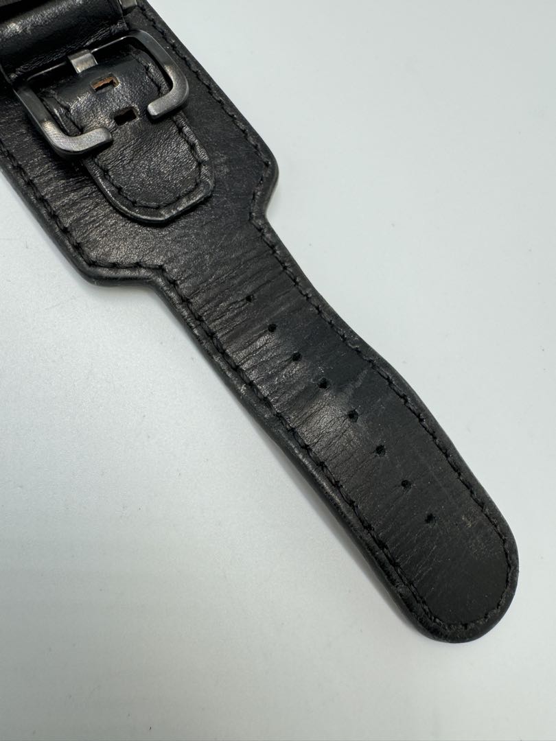 Guess Analog Quartz Men Watch Leather Strap