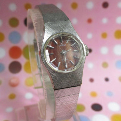 Citizen 1970S Analog Quartz Women