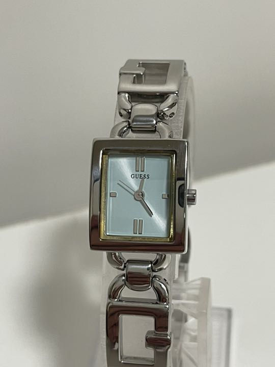 Guess Analog Quartz Women