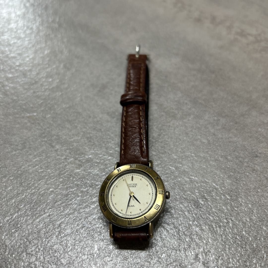 Seiko Success Analog Quartz Women