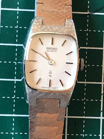 Seiko Analog Quartz Women