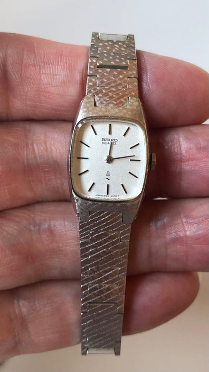 Seiko Analog Quartz Women