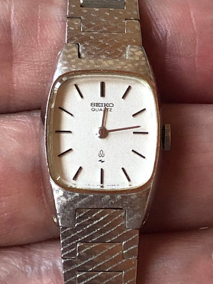 Seiko Analog Quartz Women