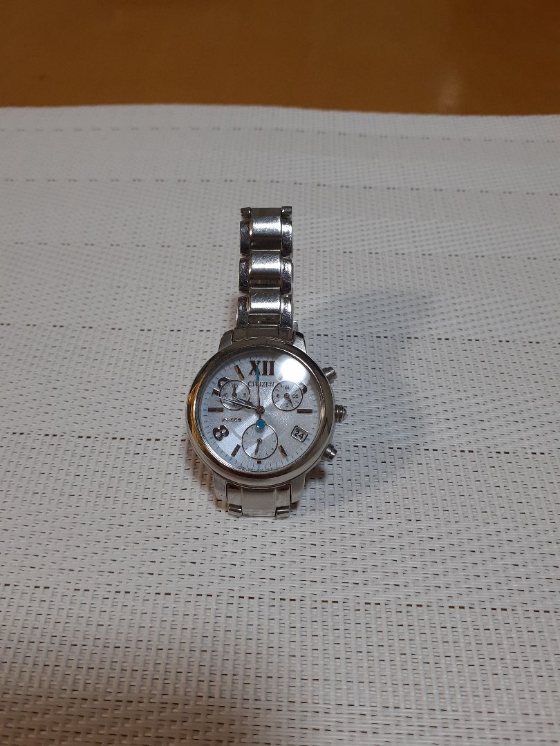 Citizen wicca Analog Solar Women