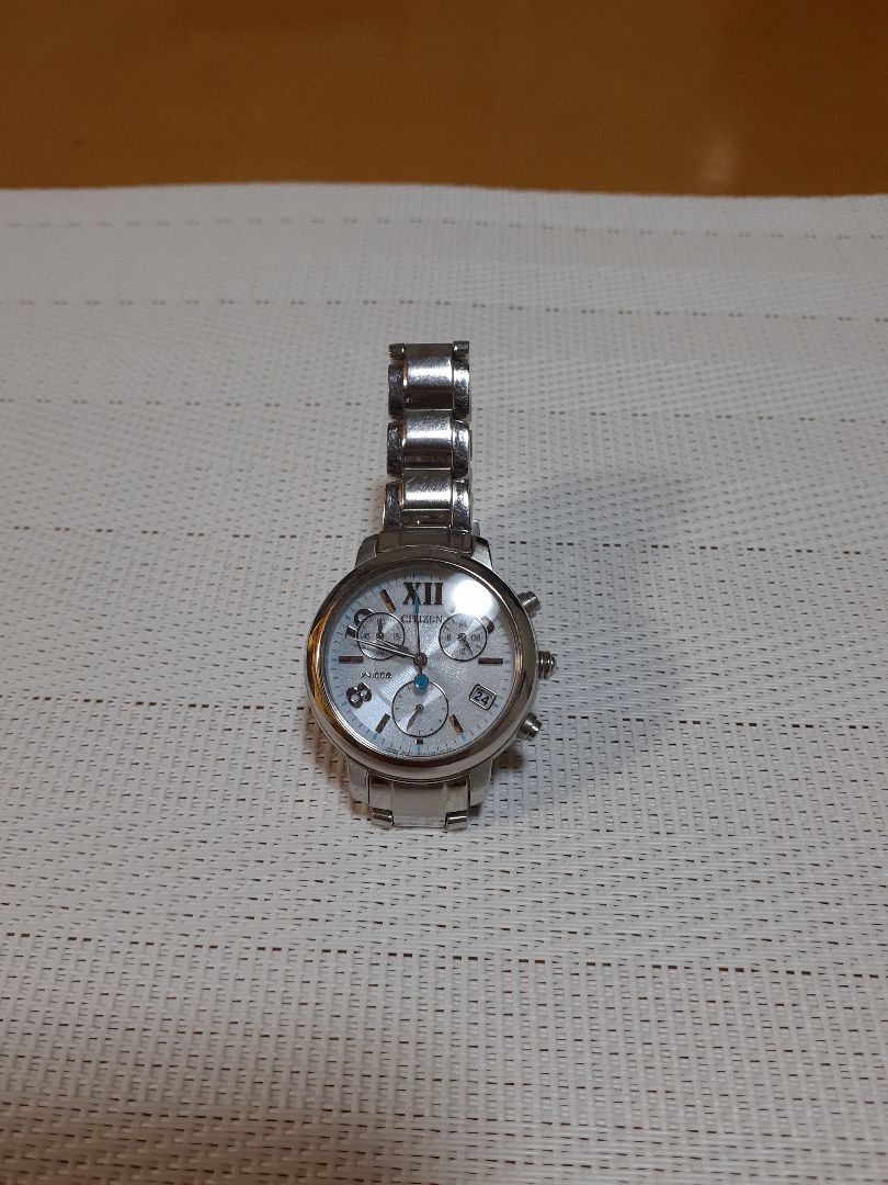 Citizen wicca Analog Solar Women