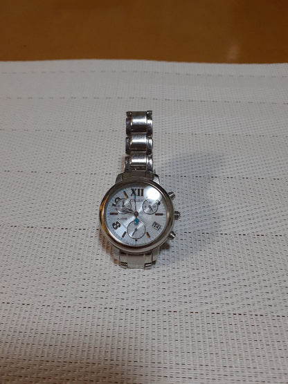 Citizen wicca Analog Solar Women
