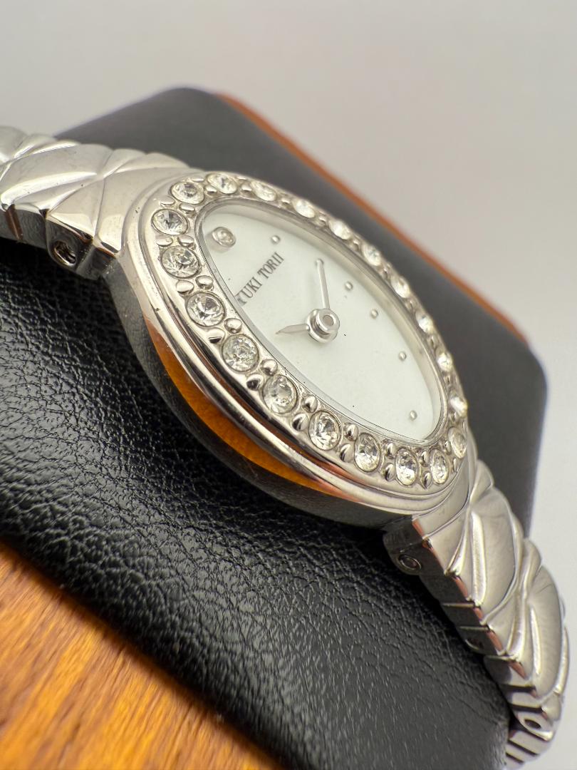 Yuki Torii Women's Jewelry Wristwatch 17mm Silver Tone Oval Case