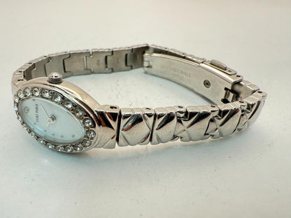 Yuki Torii Women's Jewelry Wristwatch 17mm Silver Tone Oval Case