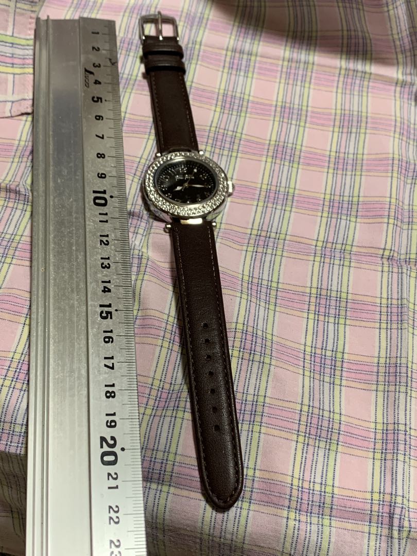 Analog Quartz Women