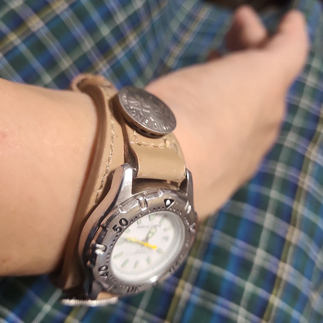 Seiko Alba Aqua Gear Analog Quartz Women