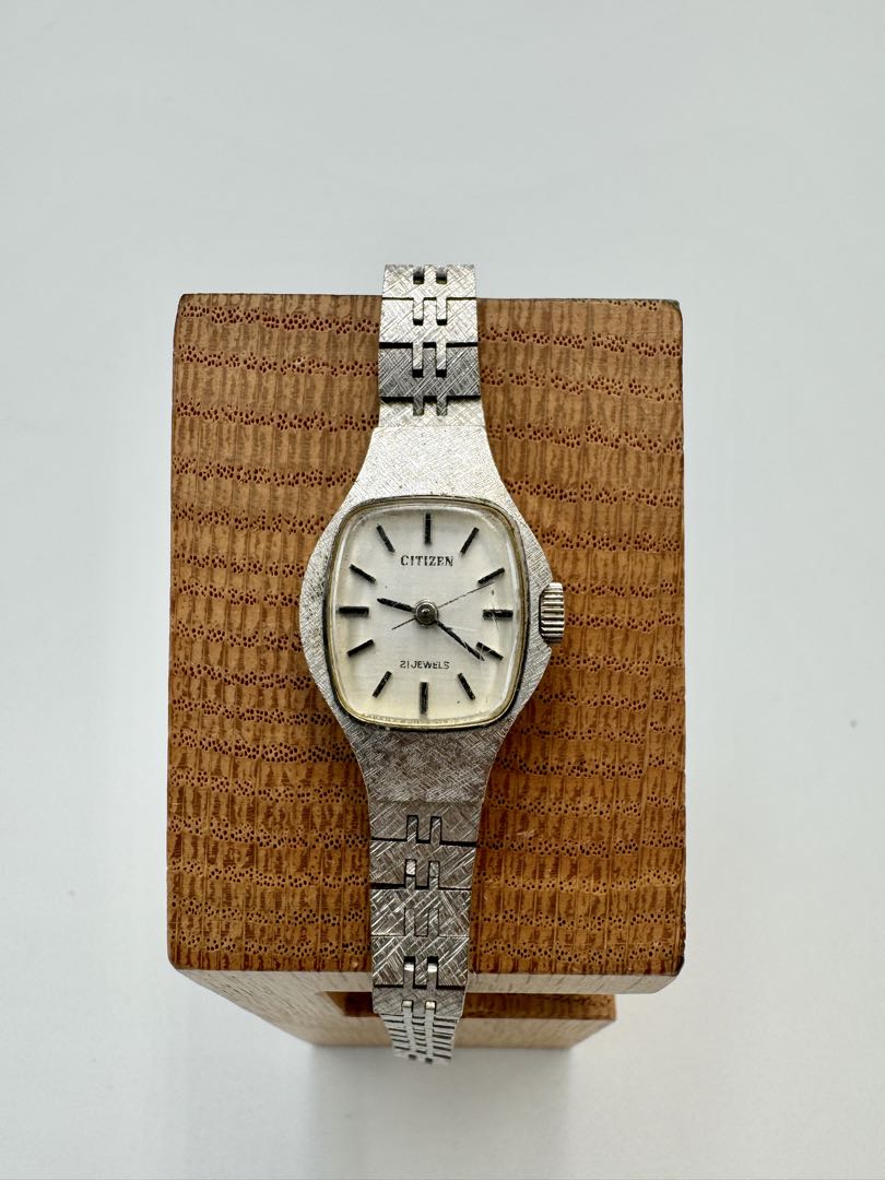Citizen Vintage 4-681371 S Analog Mechanical (Manual) Women 6800 21 Jewels Wgp Manual Ladies Watch