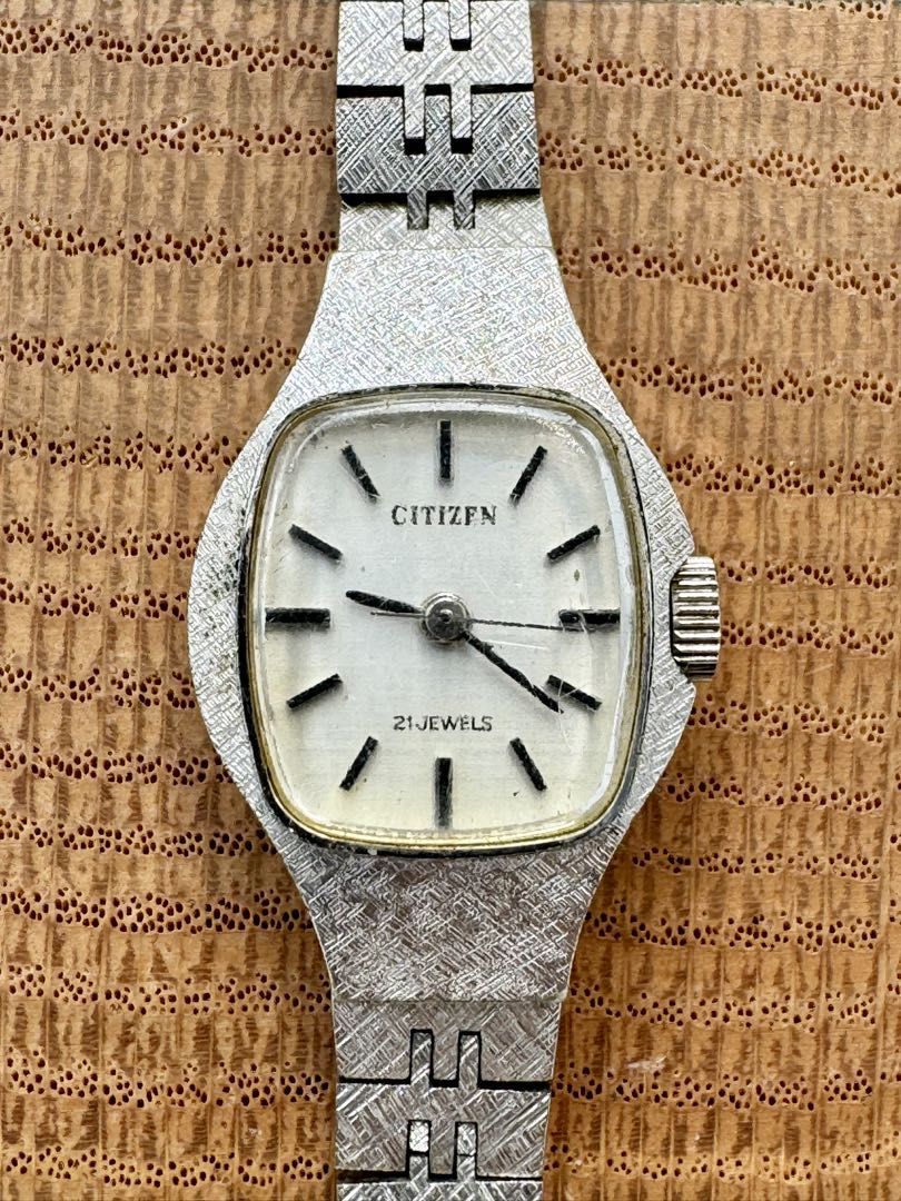 Citizen Vintage 4-681371 S Analog Mechanical (Manual) Women 6800 21 Jewels Wgp Manual Ladies Watch