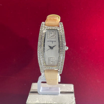 Unique Analog Quartz Women Watch Japanese Movement Battery Replaced Unused