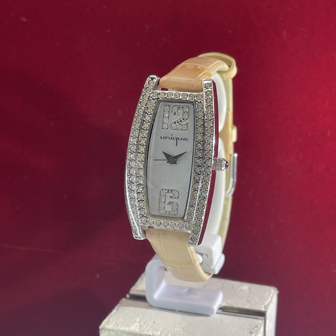 Unique Analog Quartz Women Watch Japanese Movement Battery Replaced Unused