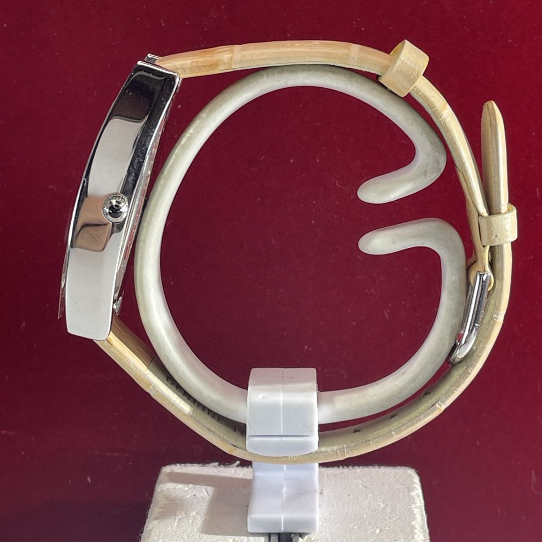 Unique Analog Quartz Women Watch Japanese Movement Battery Replaced Unused
