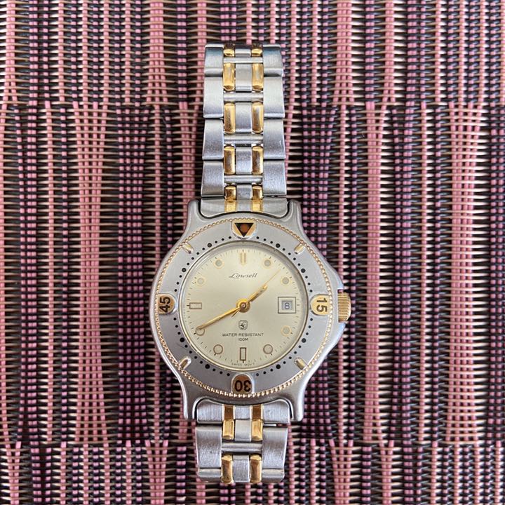 Lowsell Analog Quartz Women