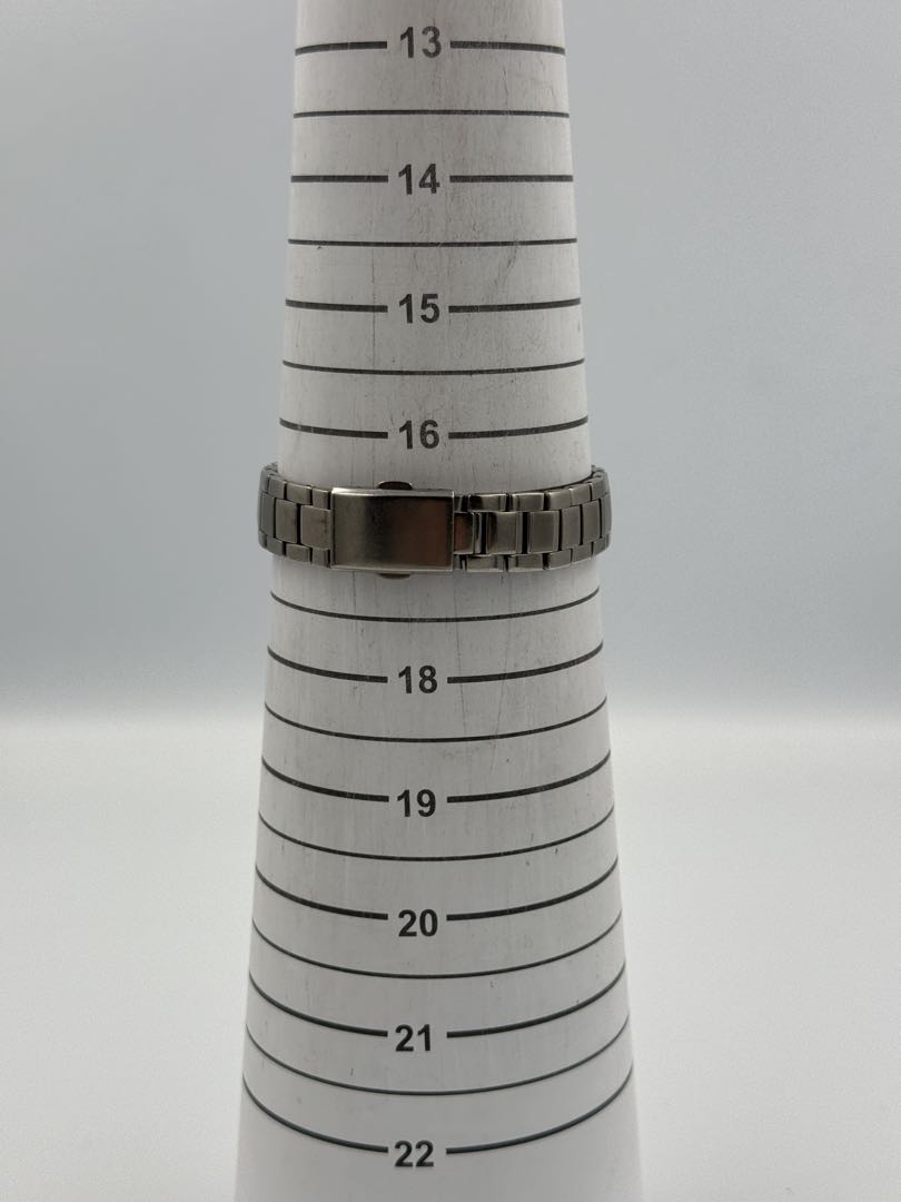 Seiko Selection V181-0AA0 Analog Quartz Women Solar Titanium Vintage Mother Of Pearl Junk Women'S Watch Japan