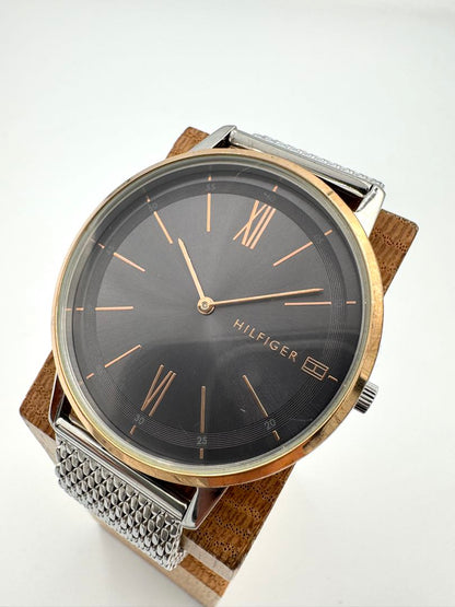 TOMMY HILFIGER Quartz Watch