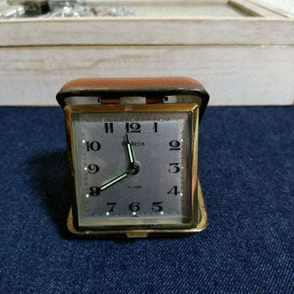 HELBROS Analog Mechanical (Manual) Women