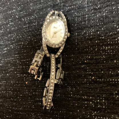 Star Analog Quartz Women