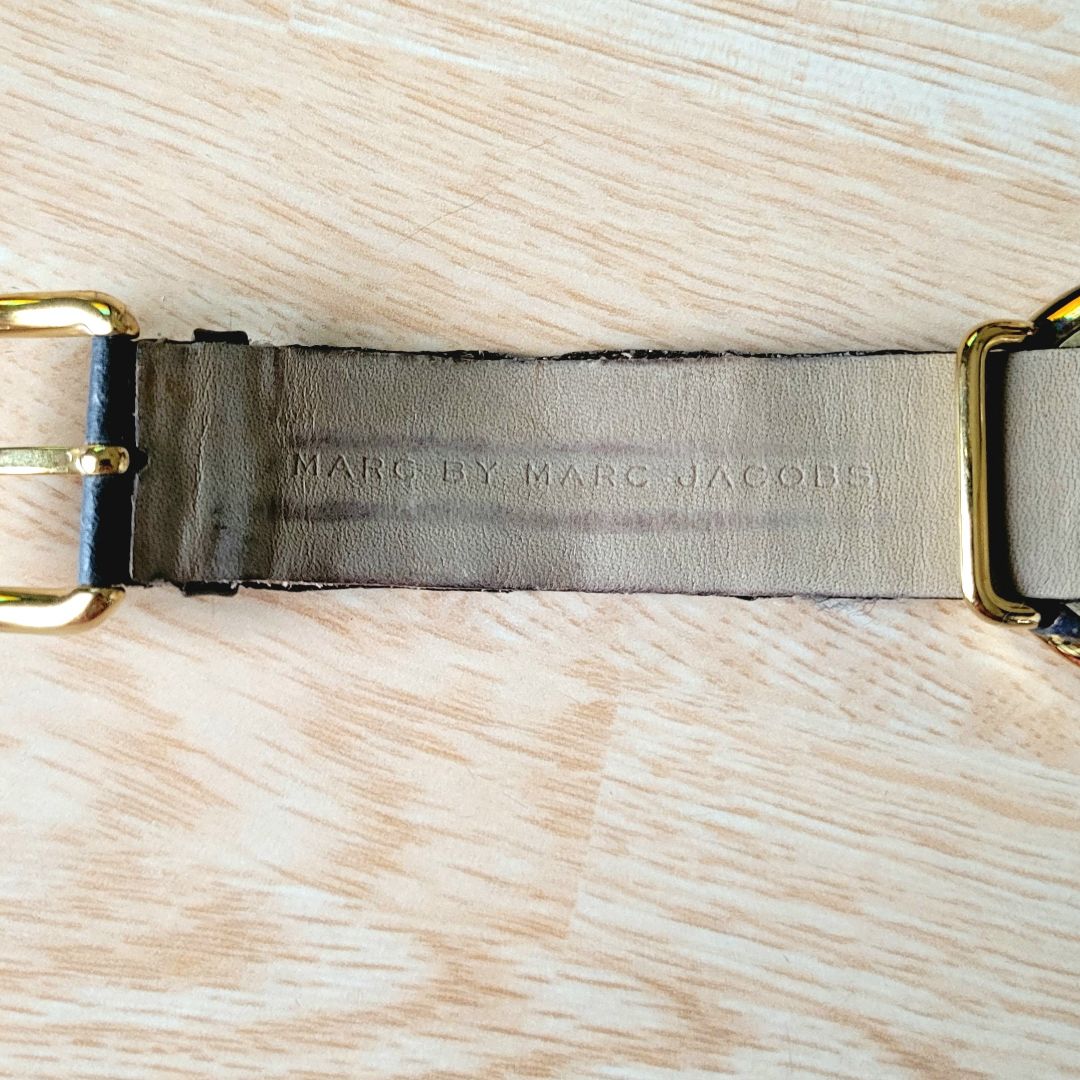 Analog Quartz Women