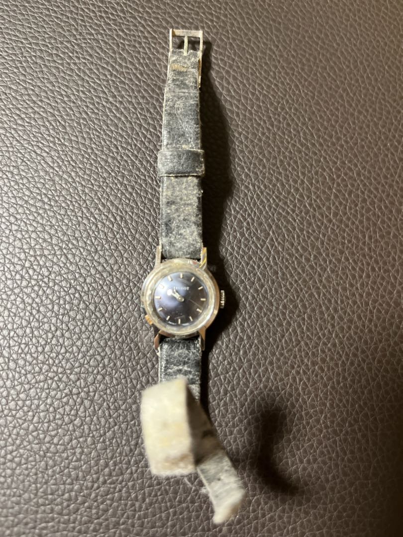 Tissot Analog Mechanical (Manual) Women