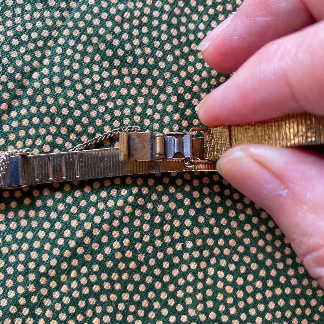 Seiko GSP 11-3870 Analog Quartz Women