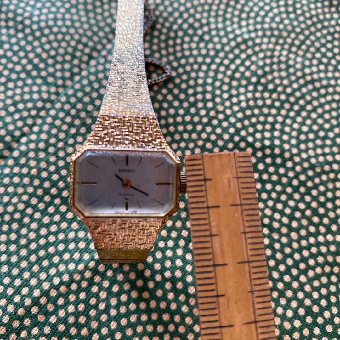 Seiko GSP 11-3870 Analog Quartz Women