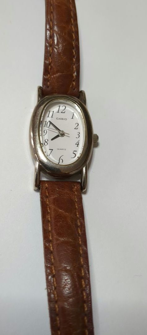 Casio LQ-408 Analog Quartz Women