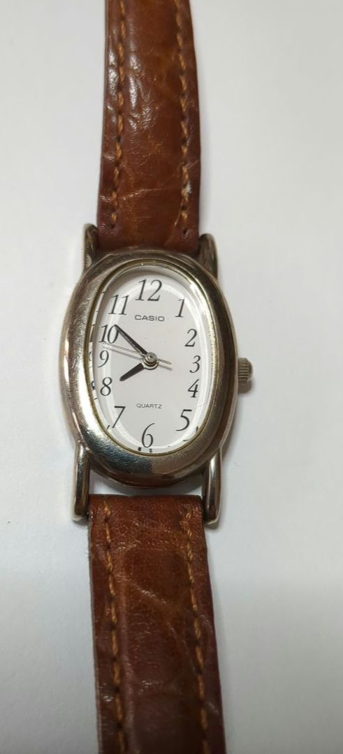 Casio LQ-408 Analog Quartz Women