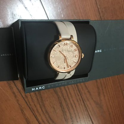 Marc by Jacobs Analog Quartz Women