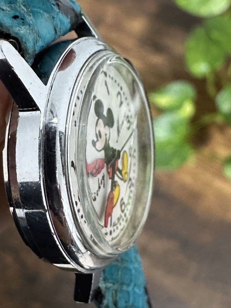 Seiko Alba Disney Analog Quartz Women Rare Retro Mickey Watch