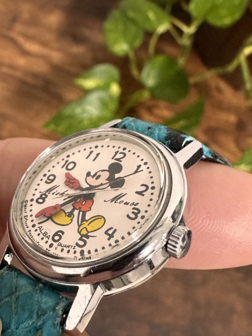 Seiko Alba Disney Analog Quartz Women Rare Retro Mickey Watch