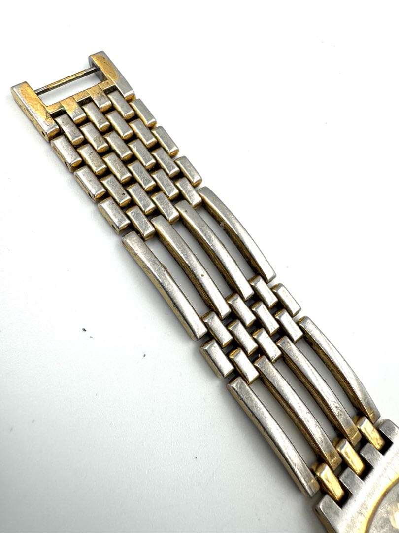Movado Analog Quartz Women Watch No Case Back For Parts