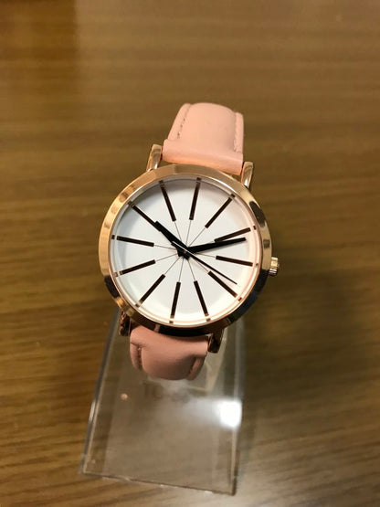 Fan3 Analog Quartz Women