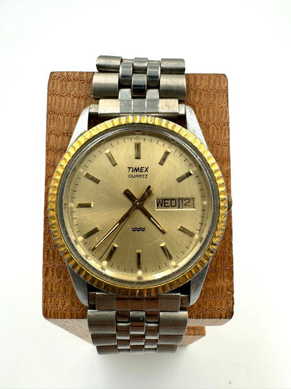 TIMEX Quartz Watch UNTESTED FOR PARTS