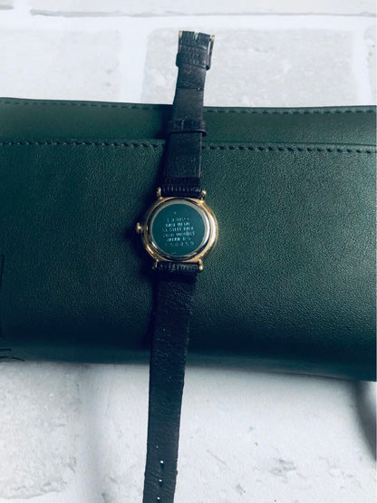 Seiko 2G38-0030 Analog Quartz Women