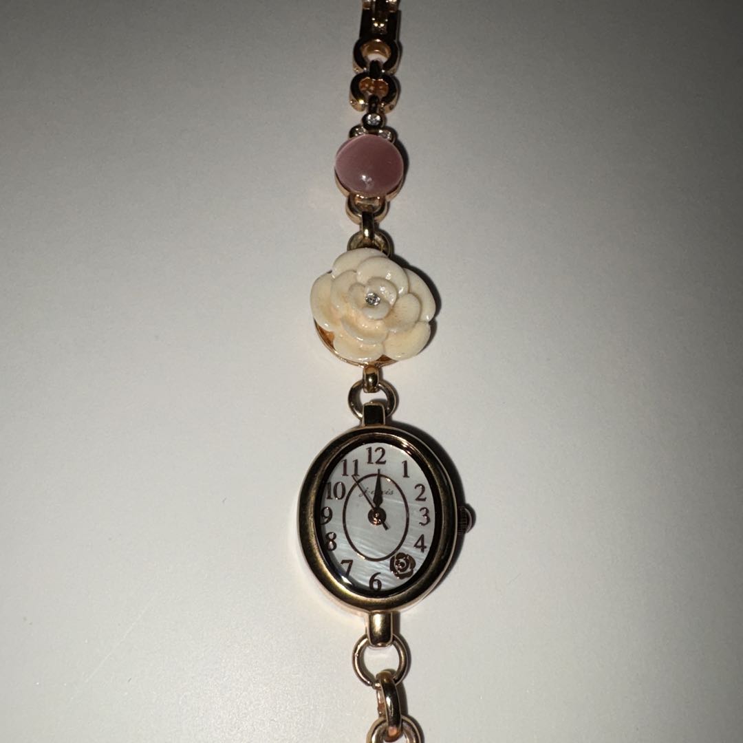 J-axis Analog Quartz Women