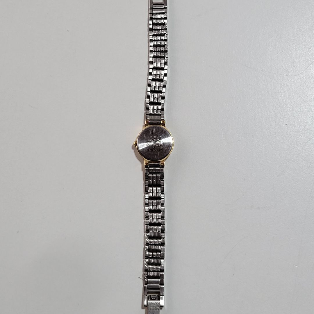 Seiko Analog Quartz Women