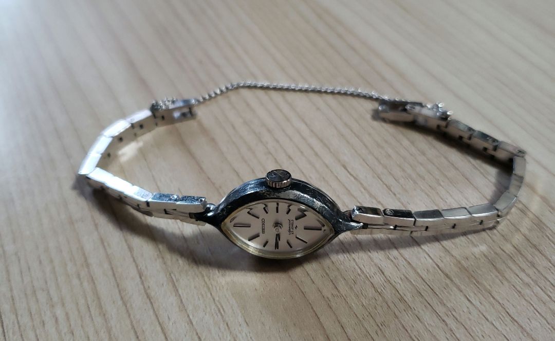 Seiko Analog Mechanical (Manual) Women
