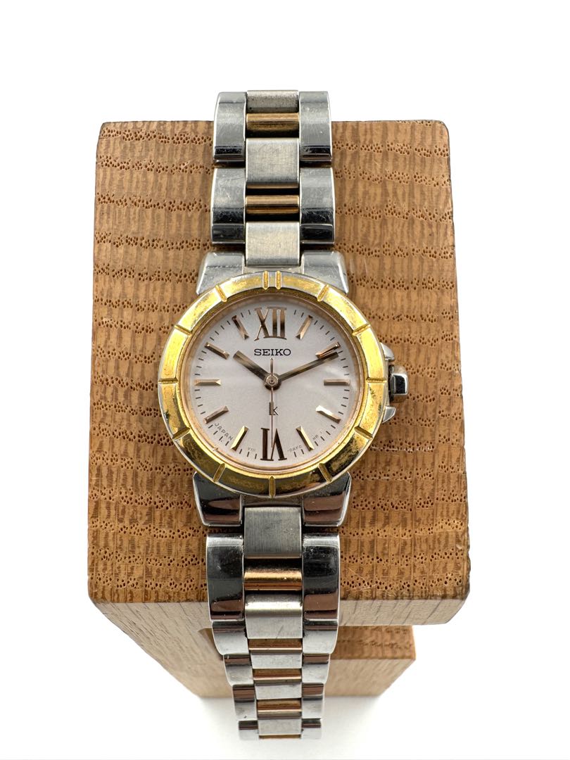 Seiko Lk / Lukia V111-0AC0 Analog Quartz Women