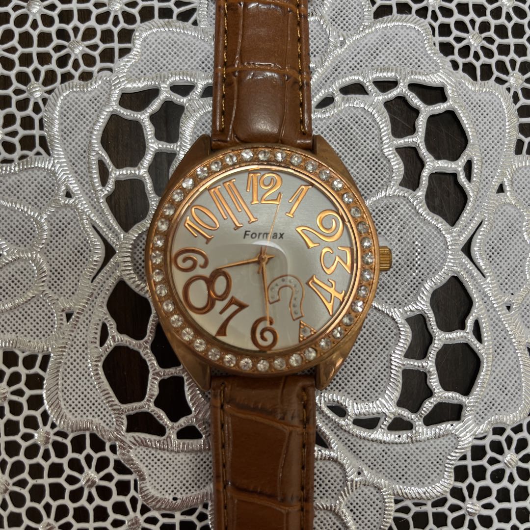 Formax Analog Quartz Women