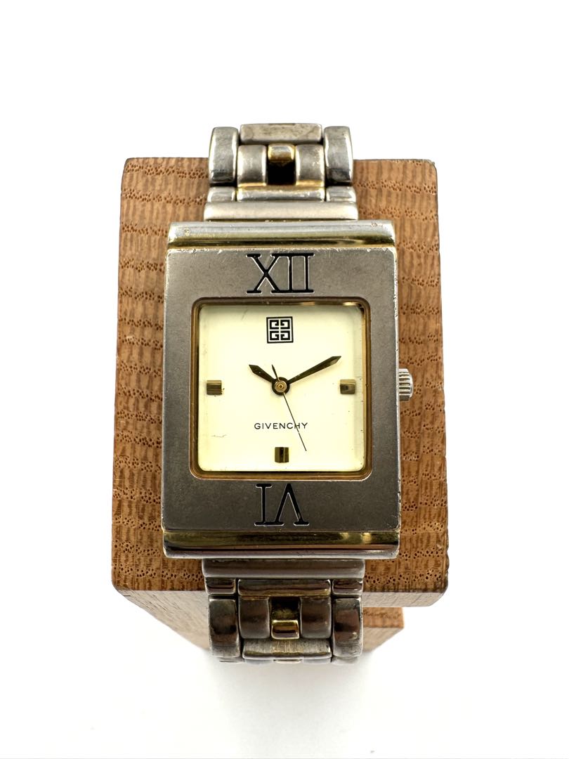 Givenchy Analog Quartz Women Watch
