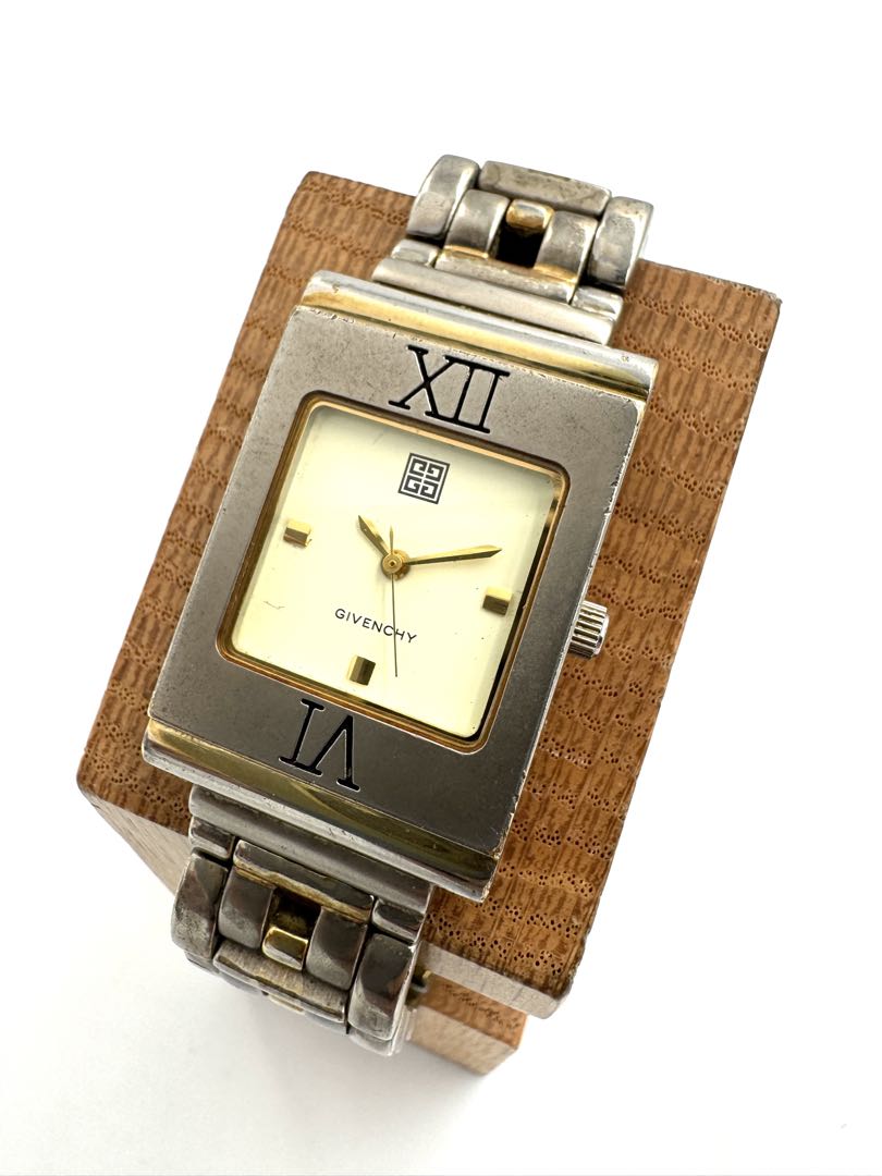 Givenchy Analog Quartz Women Watch