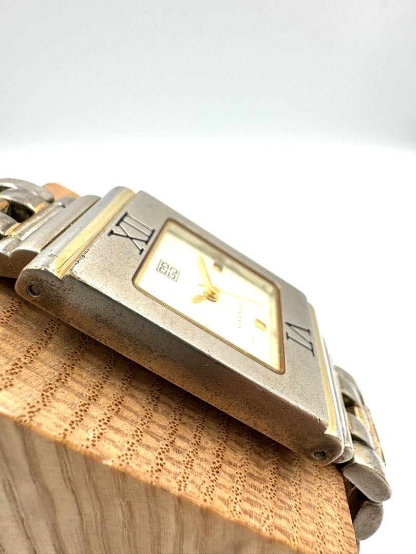 Givenchy Analog Quartz Women Watch