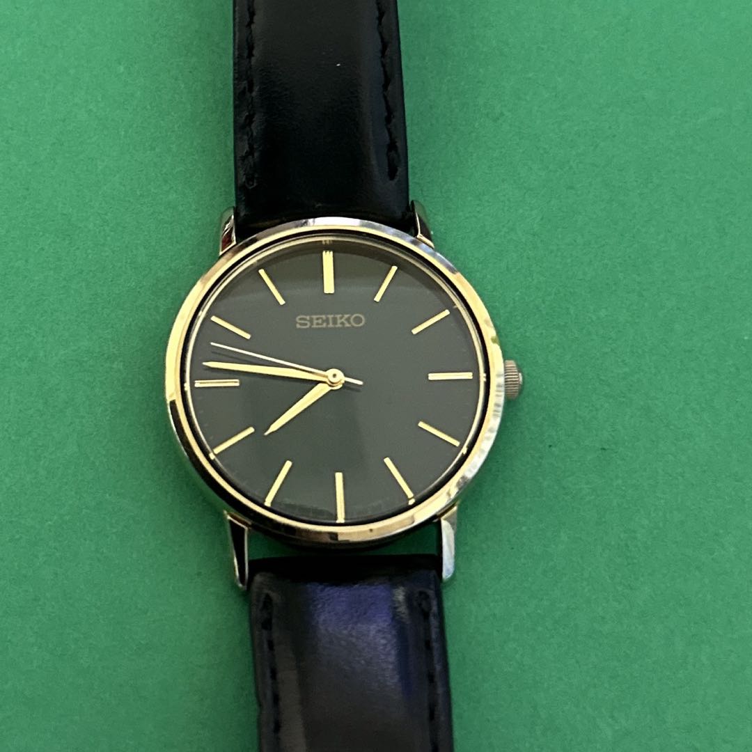 Seiko 7N01-0ZP8 Analog Quartz Women