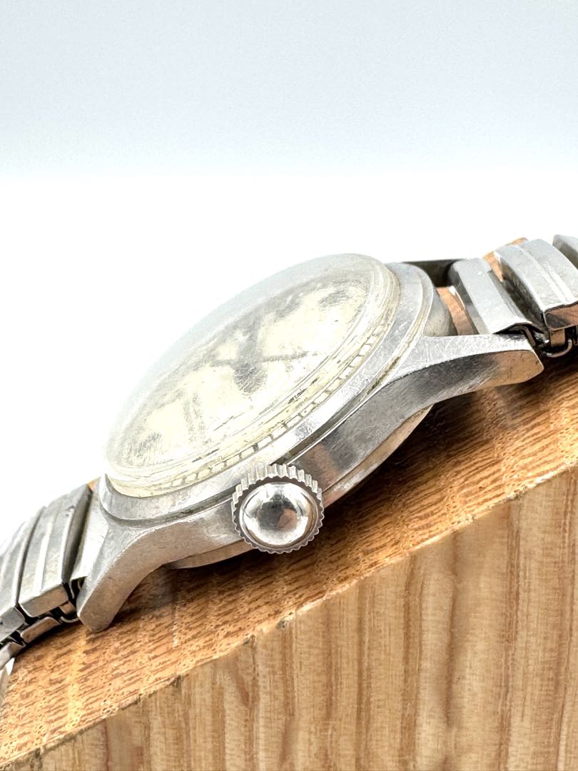 Geneve Analog Mechanical (Manual) Women 17 Jewels Manual Winding Watch For Parts