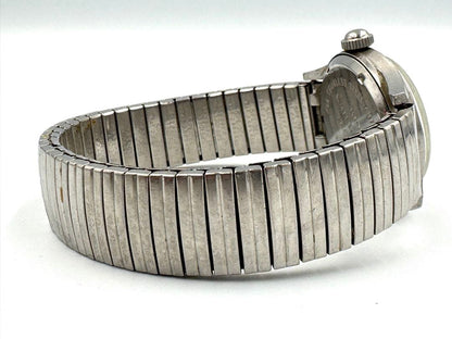 Geneve Analog Mechanical (Manual) Women 17 Jewels Manual Winding Watch For Parts